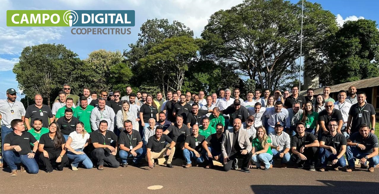 Equipe Coopercitrus Campo Digital em evento com William Paganelli